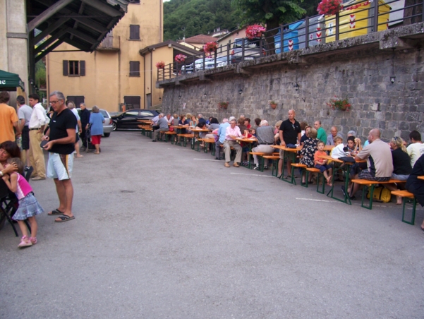  Image name: Estate33.jpg 
 width: 601 pixel 
 height: 452 pixel 
 Size: 246736 bytes 
 Click to enlarge 